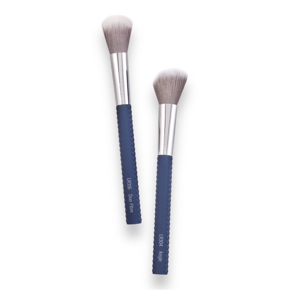 Laruce Professional Foundation and Angle (Highlighter) Brush Set​